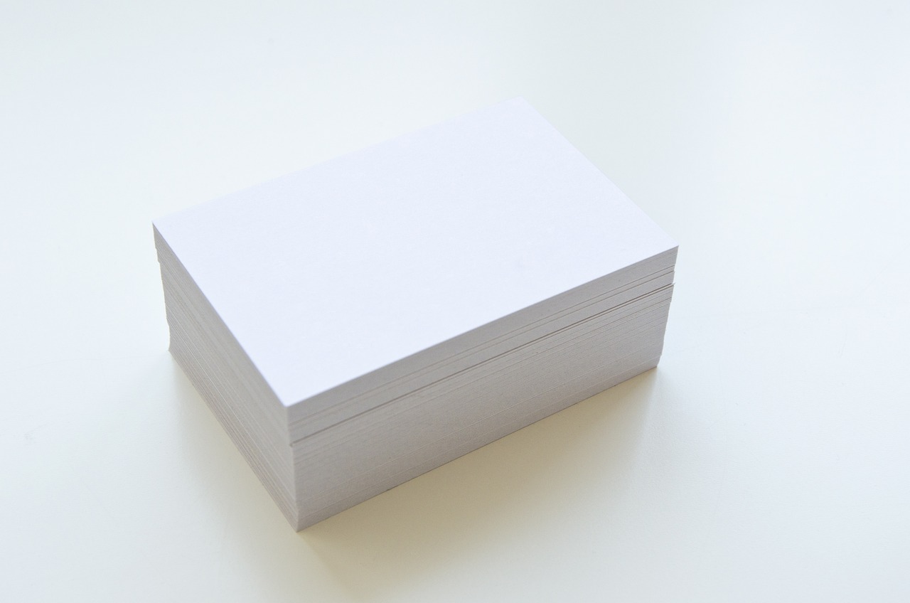 Les tendances actuelles en matière d'impression de cartes de visite : comment se démarquer avec style ?